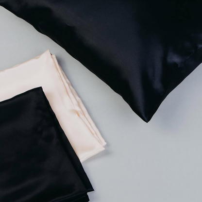 Harmony Set – 2 Silk Pillowcases + 1 Scrunchie